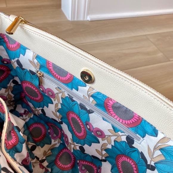 NWOT Francesca’s Collection Tan Purse with Many Pockets - Picture 12 of 16